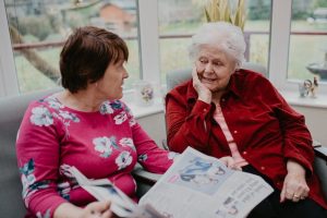 Client-and-live-in-dementia-care-worker