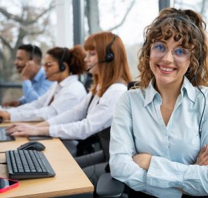 people-working-call-center_23-2149288185